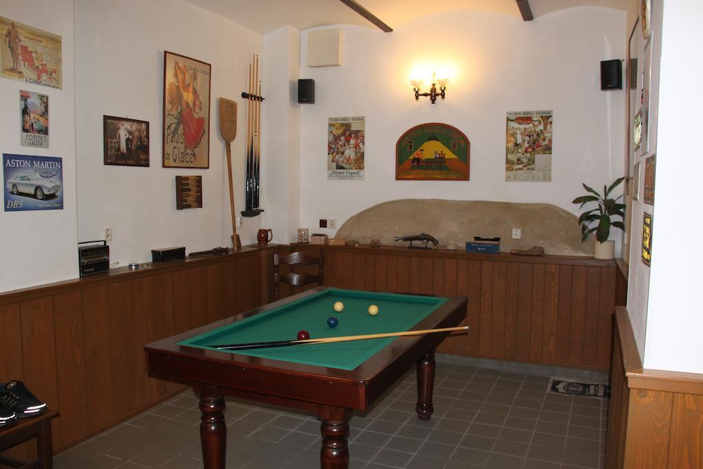 库德拉酒店 Česká Kamenice 外观 照片