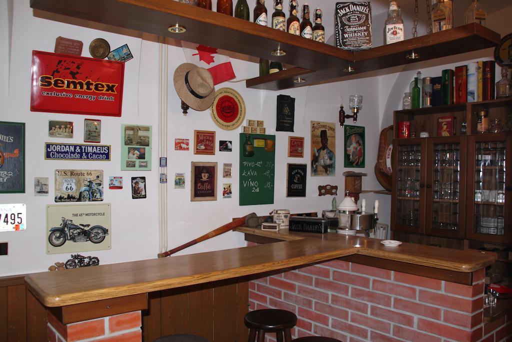 库德拉酒店 Česká Kamenice 外观 照片